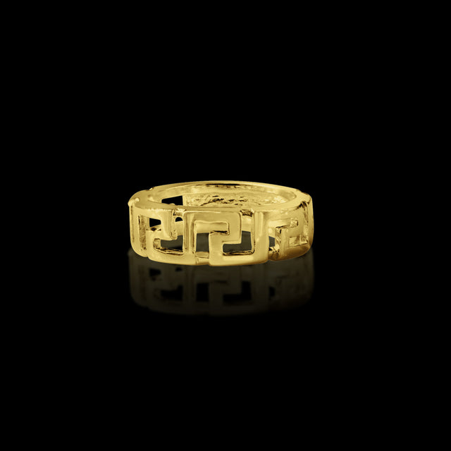 Anel Labirinto Vazado - Banhado a Ouro 18K
