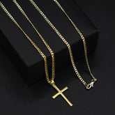 Corrente Grumet (2mm) - 70cm + Pingente Cruz Pequena Lisa - 2,3x1,5cm- Banhado a Ouro 18K