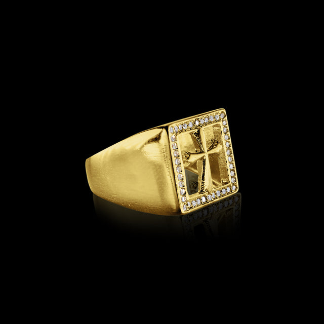 Anel Cruz Cravejado - Banhado a Ouro 18K